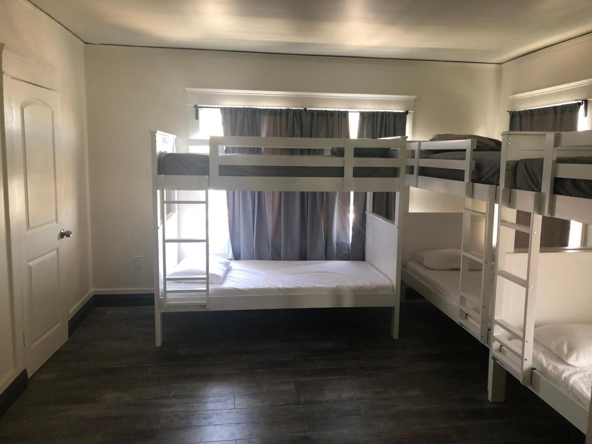 The Wilshire Metro Hostel Los Angeles Buitenkant foto