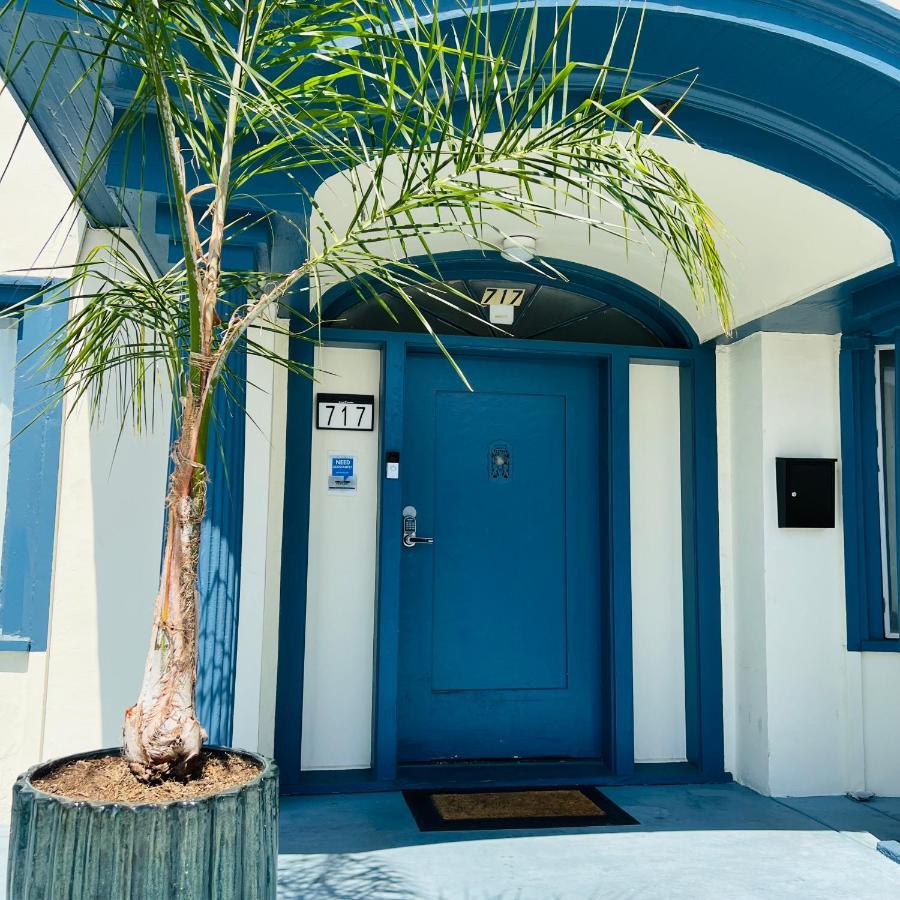 The Wilshire Metro Hostel Los Angeles Buitenkant foto